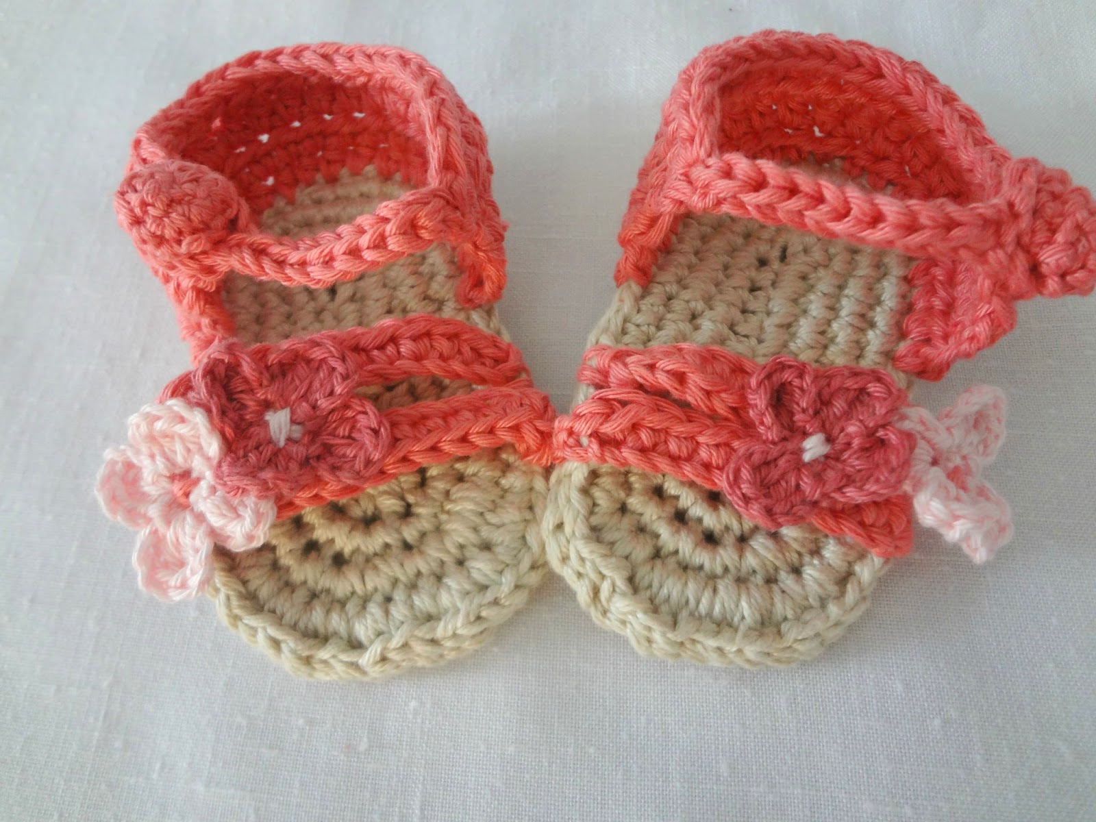 Little Treasures: Baby Crochet Sandals