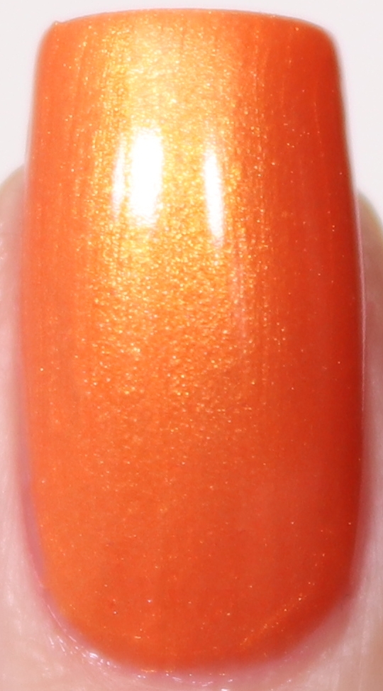 MacKarrie Beauty Style Blog Essie Don't be Spotted