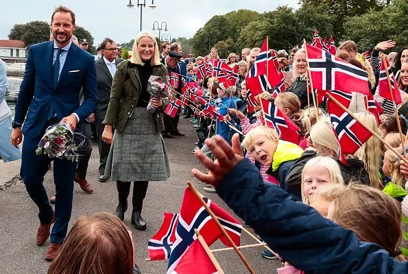 Crown Princess Mette-Marit wore ALTUZARRA Alize Jacket in Army and Holland & Holland Prince Of Wales Check Skirt