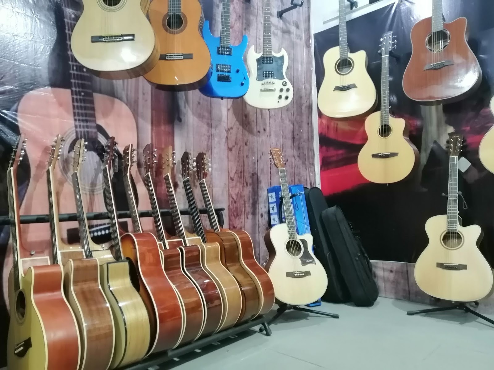 Octave Guitar Shop and Music Lessons Islamabad Musical Instruments