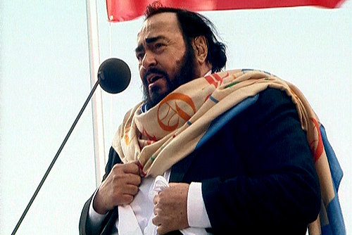 pavarotti opera singer