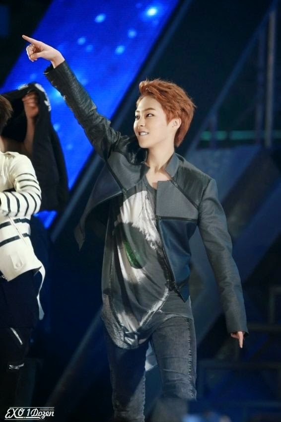 시우민 양손동기화 | 인스티즈