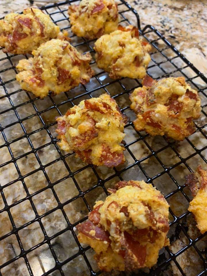 Keto Pizza BitesA total must try!