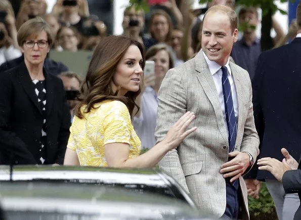 The Duchess wore Jenny Packham Yellow Dress for Heidelberg visit. Kate's wearing her Monsoon Fleur wedges