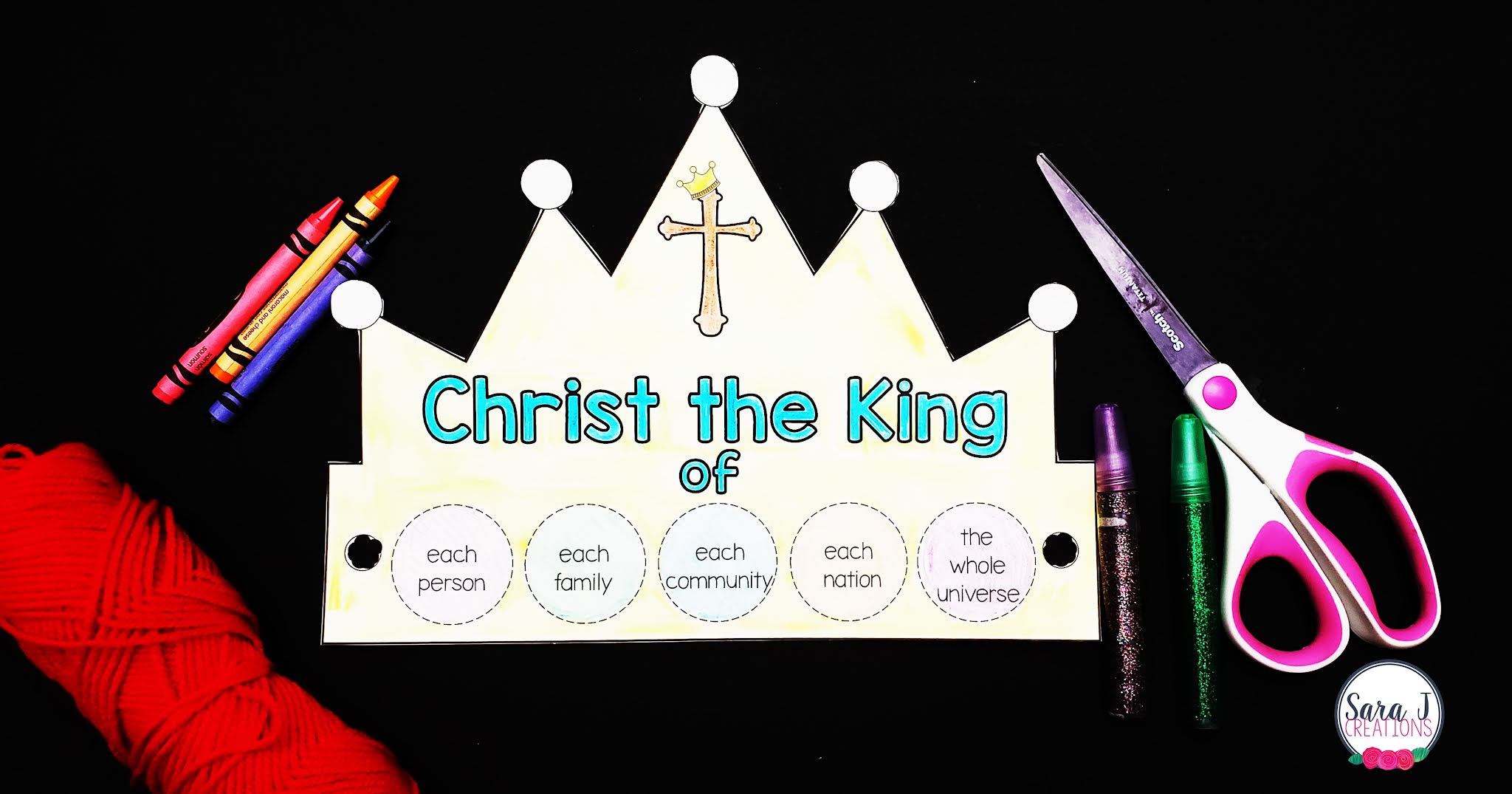 Free printable crown for Christ the King. The perfect way for kids to celebrate the Solemnity of Our Lord Jesus Christ, King of the Universe