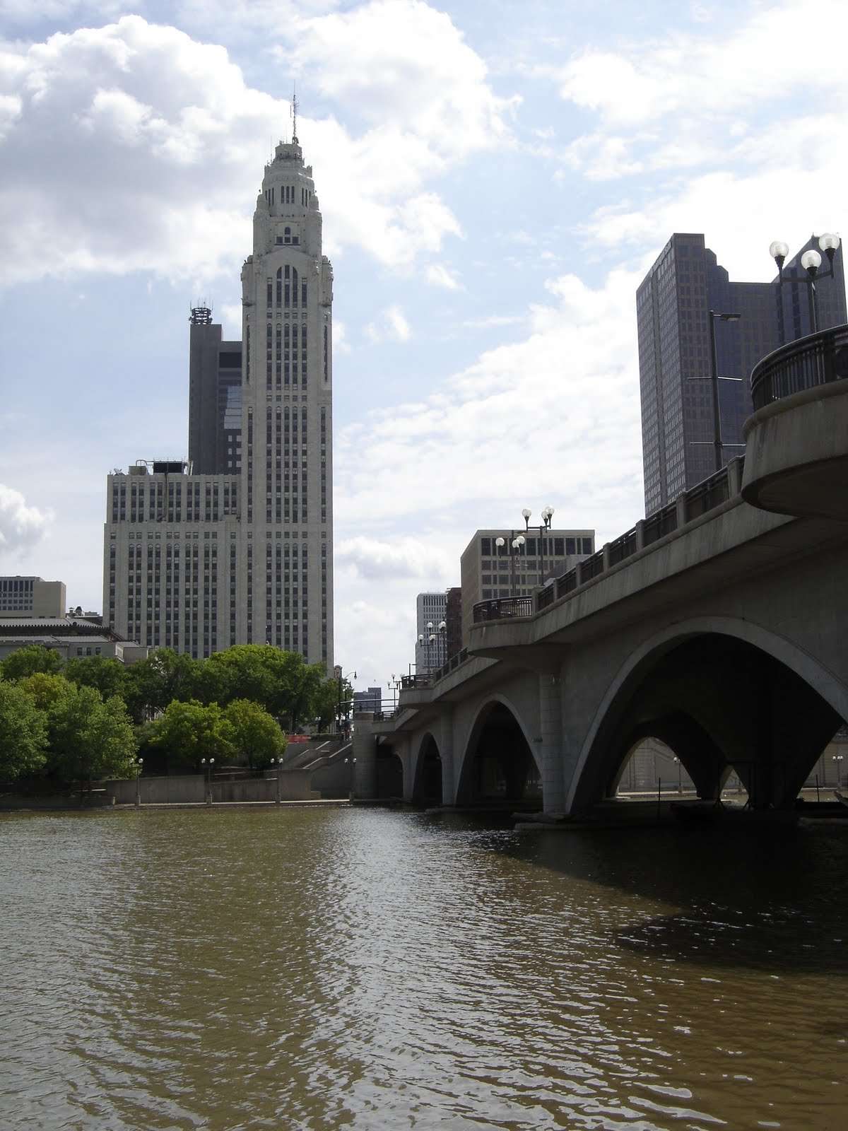 Places To Go, Buildings To See: LeVeque Tower - Columbus, Ohio
