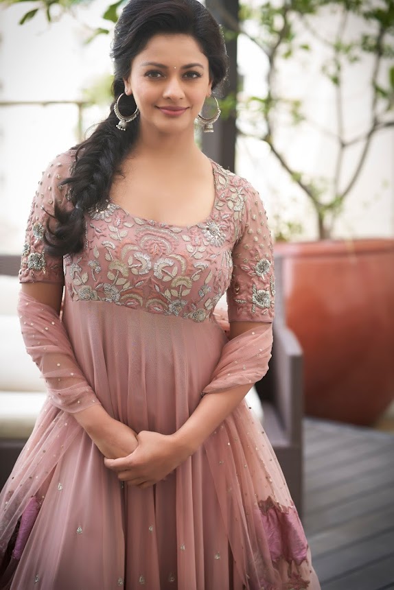 Pooja Kumar at Vishwaroop 2 promotions