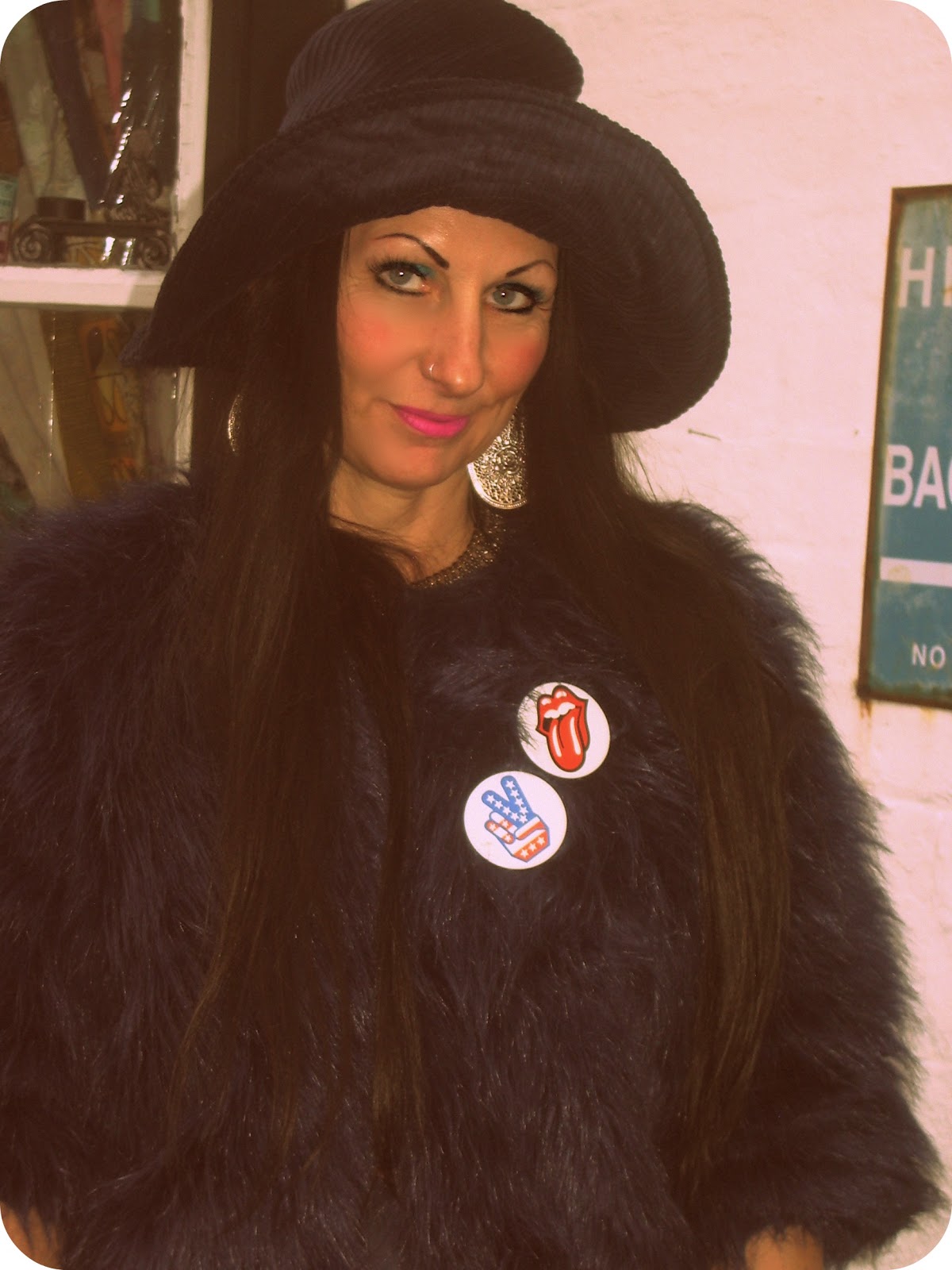 Vintage Vixen: Stone Love & Charity Shop Joy
