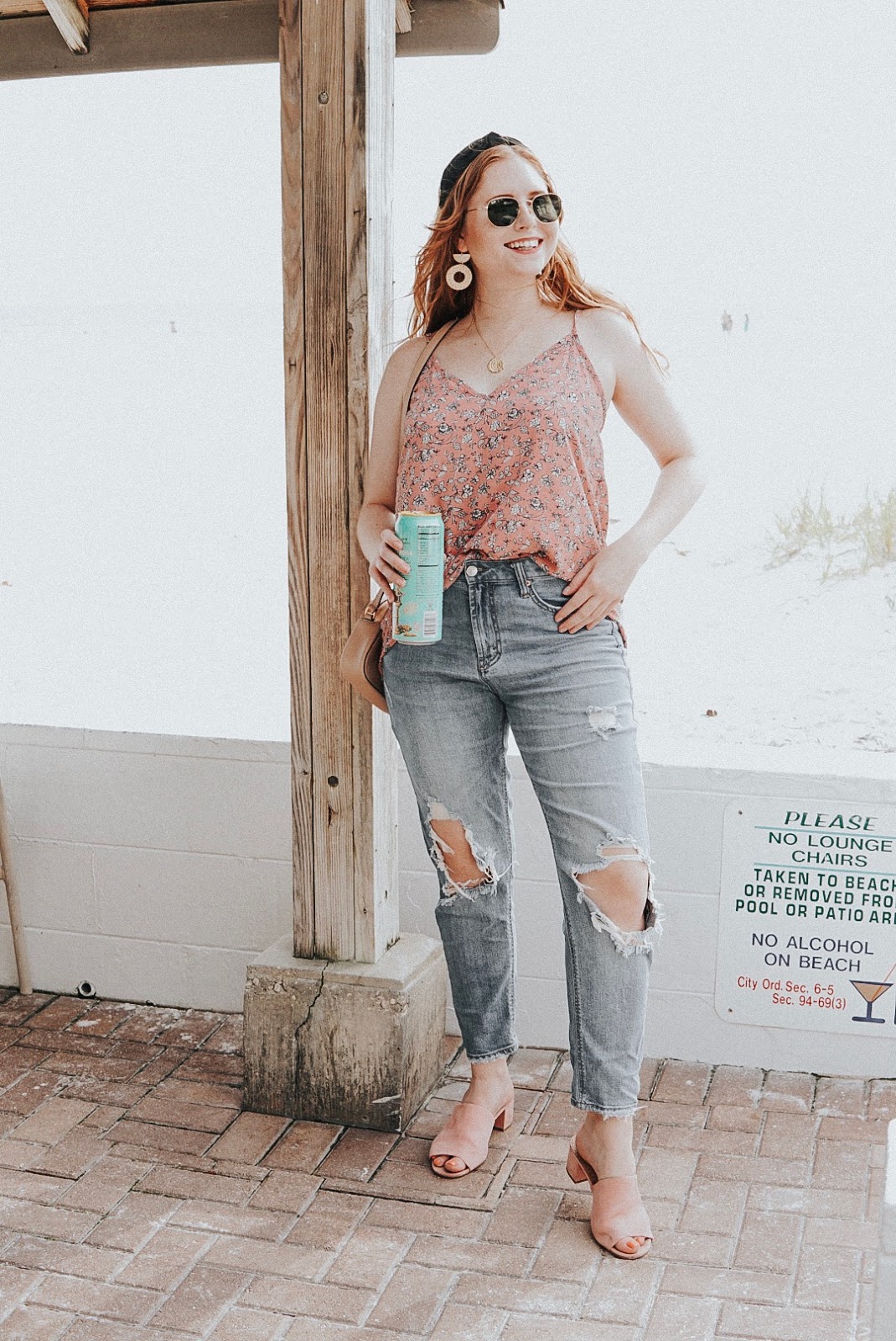 How to Style Mom Jeans for Summer | Affordable by Amanda | Very Jane Collaboration