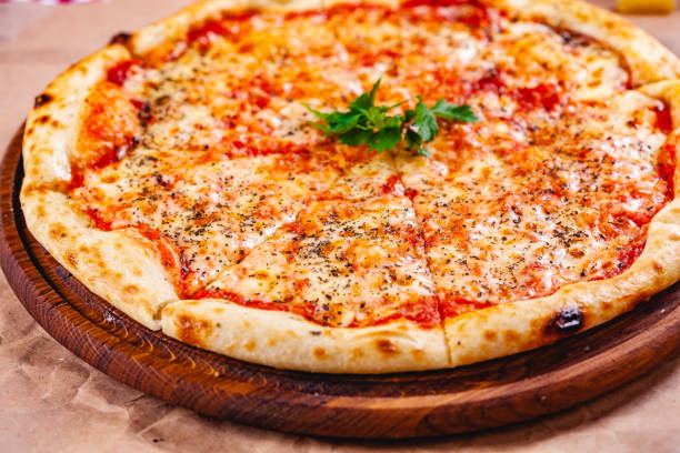 Margherita Pizza Recipe Authentic |Homemade Margherita Pizza{Authentic}