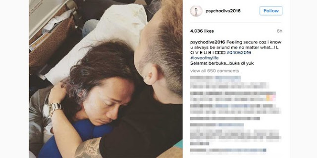 HEBOH : Foto mesra Aming, tertidur di pelukan Evelyn HEBOH : Foto mesra Aming, tertidur di pelukan Evelyn