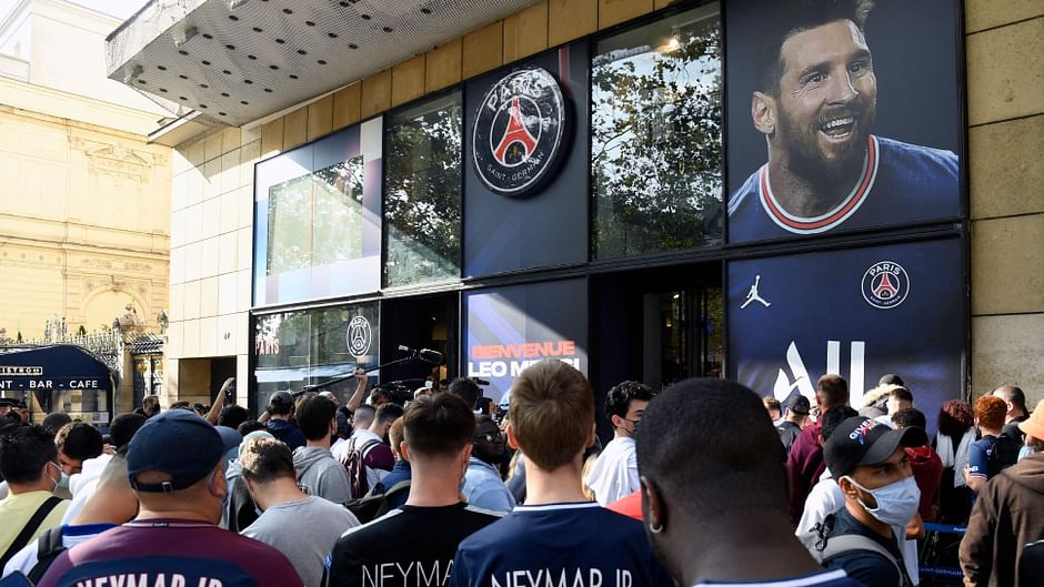 PSG set to officially unveil Messi Wednesday