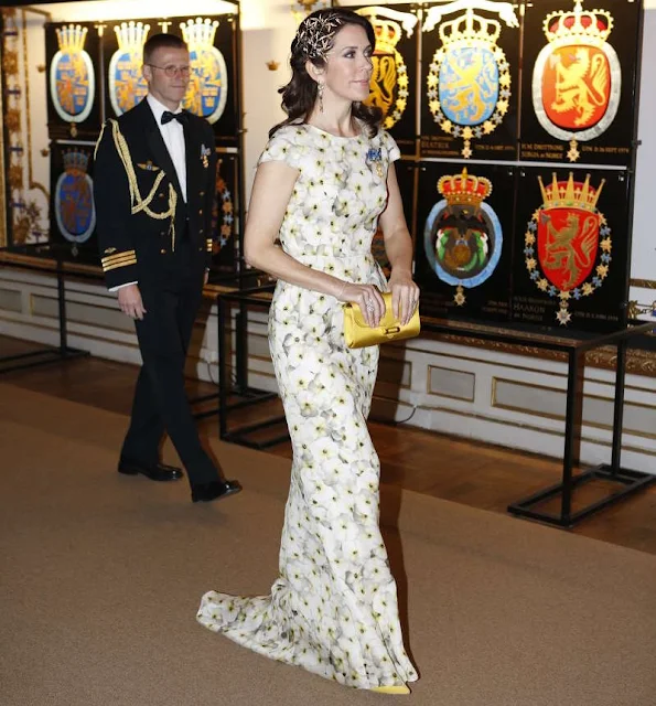 King Carl Gustaf , Queen Silvia, Queen Mathilde, King Flippe, Crown Princess Victoria, Prince Daniel, Princess Madeleine and Christopher O'Neill, Former Spanish Queen Sofia and King Juan Carlos, Crown Prince Frederik and Crown Princess Mary of Denmark, Queen Margrethe of Denmark, Queen Beatrix of the Netherlands, Princess Takamado of Japan, Princess Märtha Louise of Norway and Ari Behn, Prince Albert