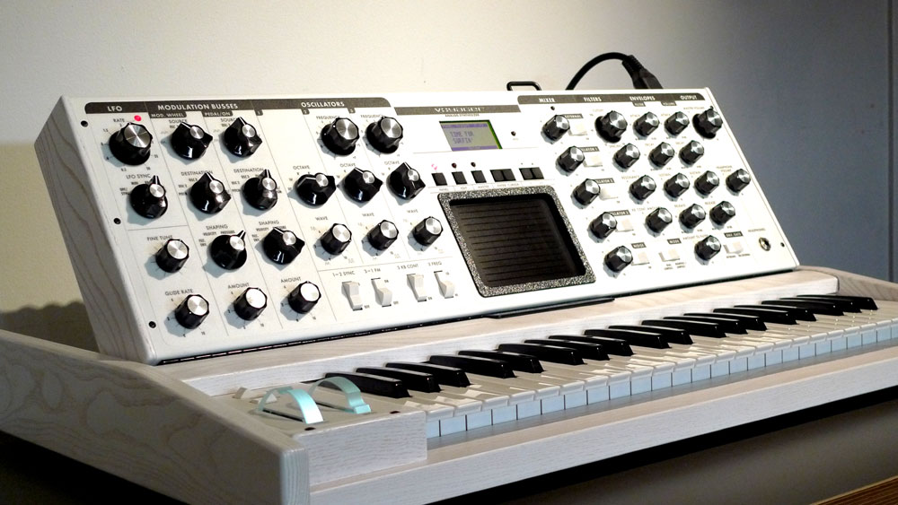 moog voyager white edition