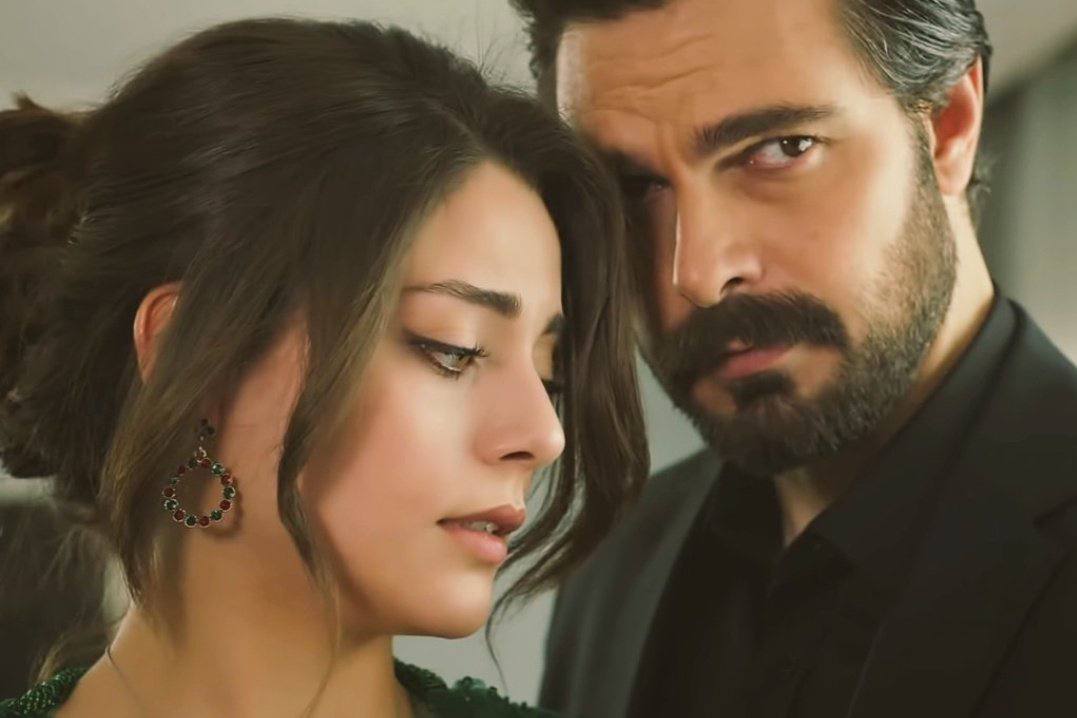 LA CHICA DE LOS OJOS VERDES (Segunda parte)