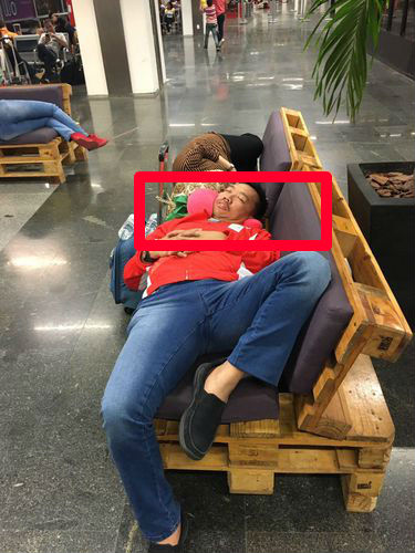 Menteri Ini Kelelahan Dan Tertidur Di Kursi Bandara Usai Mengurus Atlet Yang Berjuang Di Olimpiade
