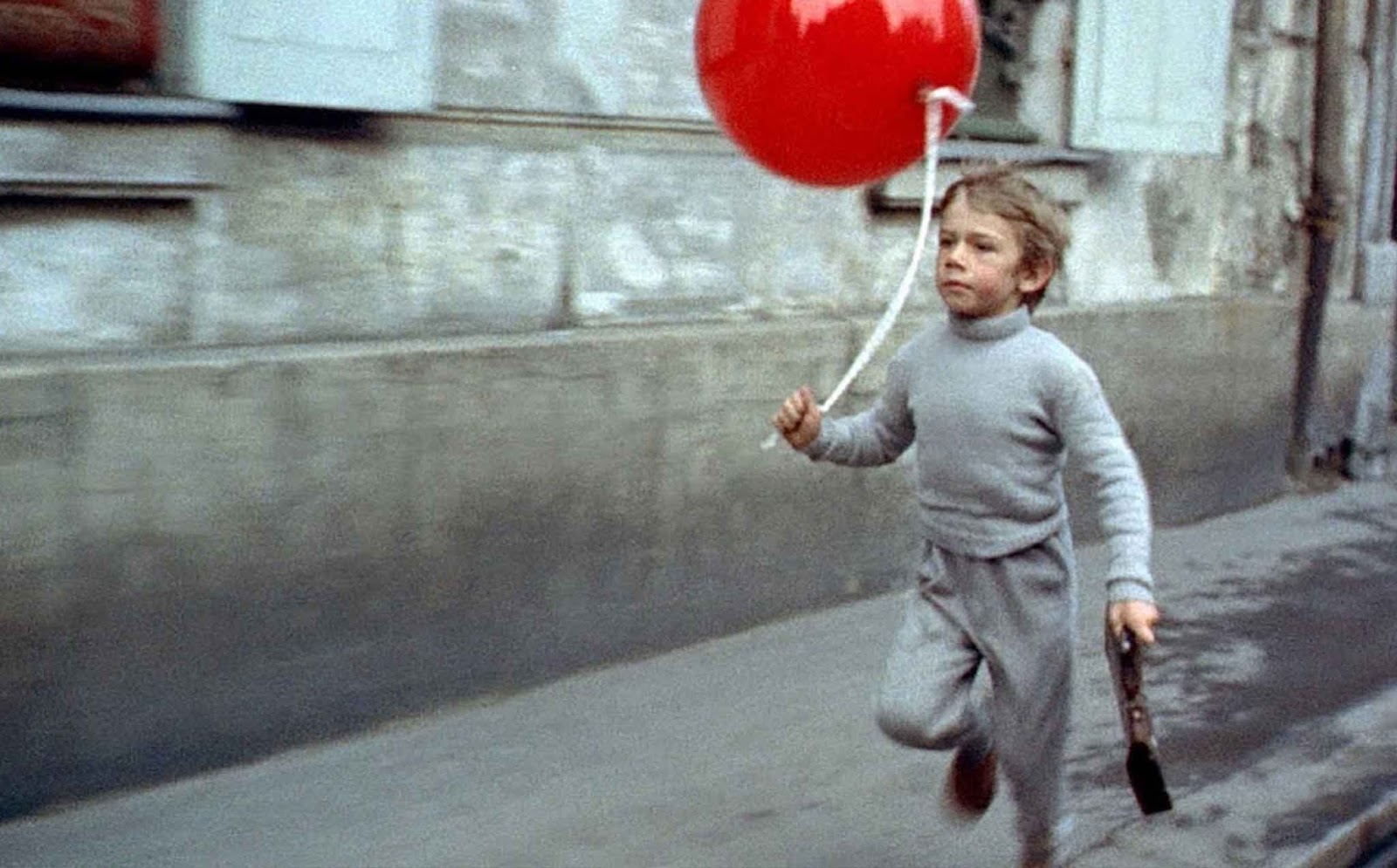 RETRO KIMMER'S BLOG: THE RED BALLOON (LE BALLON ROUGE) FILM AND BOOK 1956