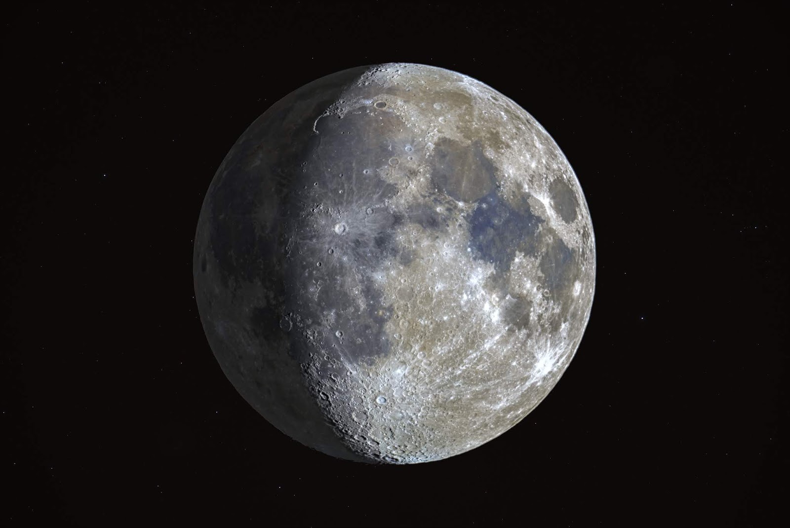 12 полнолуний. Moon HDR. HDR фото Луны. HDRI Луна. Луна астрономия Пифагор.