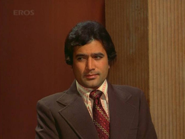 Bollywood Movie Fashion: Rajesh Khanna in Ajanabee (1974)
