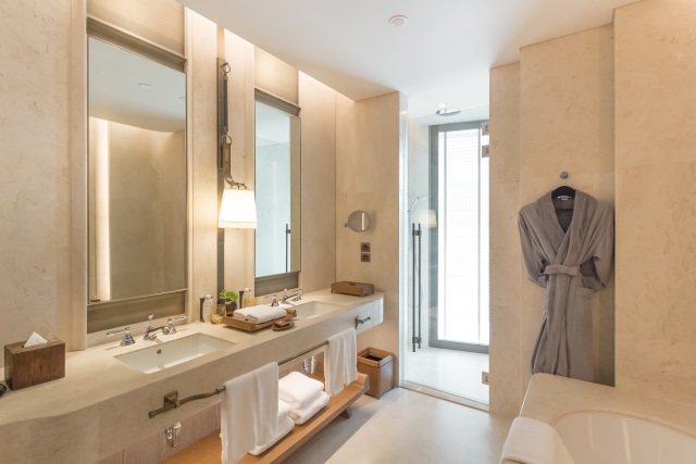 Bathroom at Waldorf Astoria Bangkok