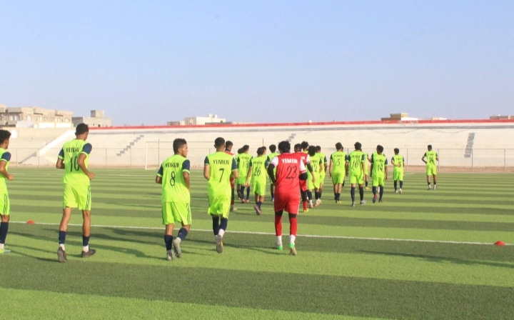 بالصور | تدريبات المنتخب اليمني الأولمبي ضمن المعسكر الدريبي الداخلي في محافظة المهره