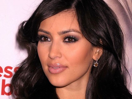 kim kardashian wallpapers hot