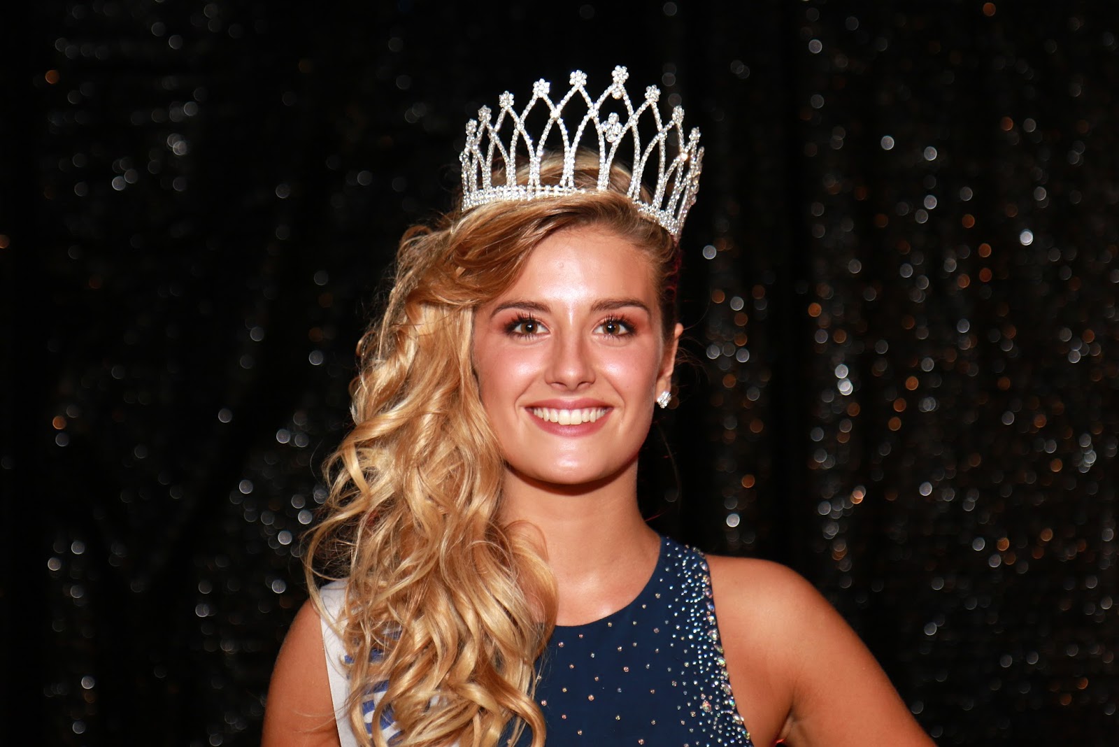 Chloe 18ans Etudiante En Droit A Cannes Les élections de miss en Bretagne et dans l'Ouest, par Pierre Boucher