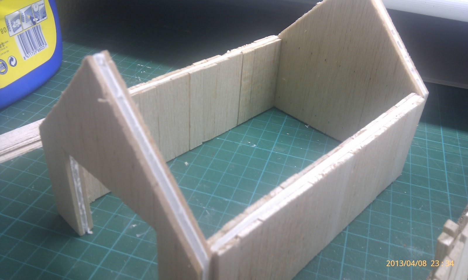 SCIPION WARGAMES: TUTORIAL: COMO HACER UN ALMACEN O CASA DE MADERA.