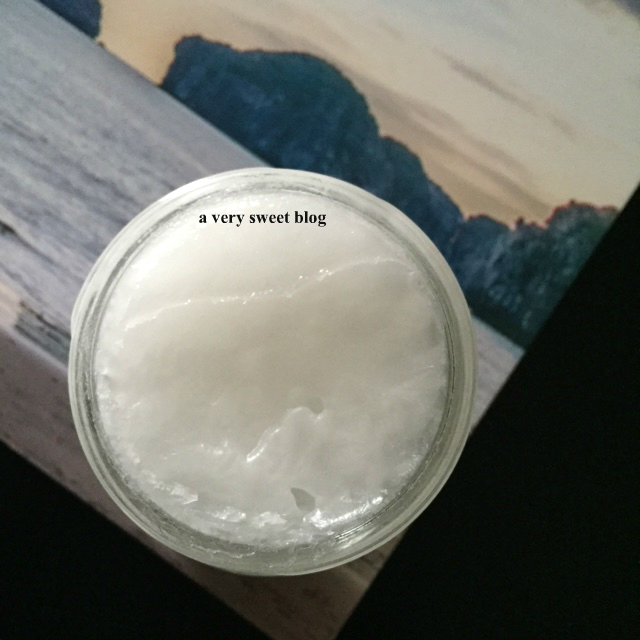 Skinny & Company Coconut Oil & Sugar Scrub Unboxing, Review, Swatches