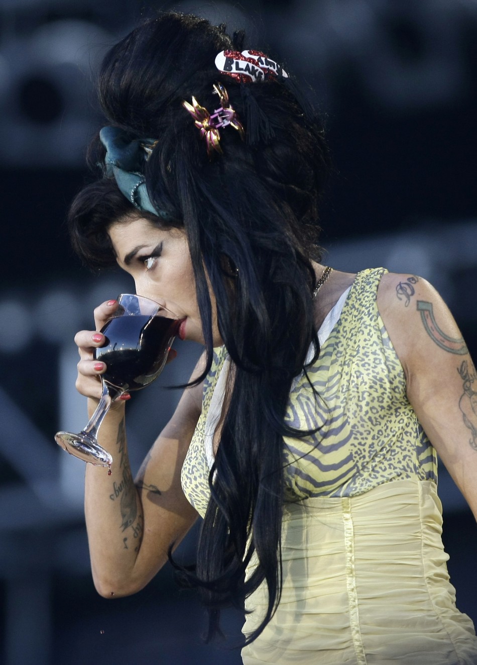 Randu Boto: Amy Winehouse Dead