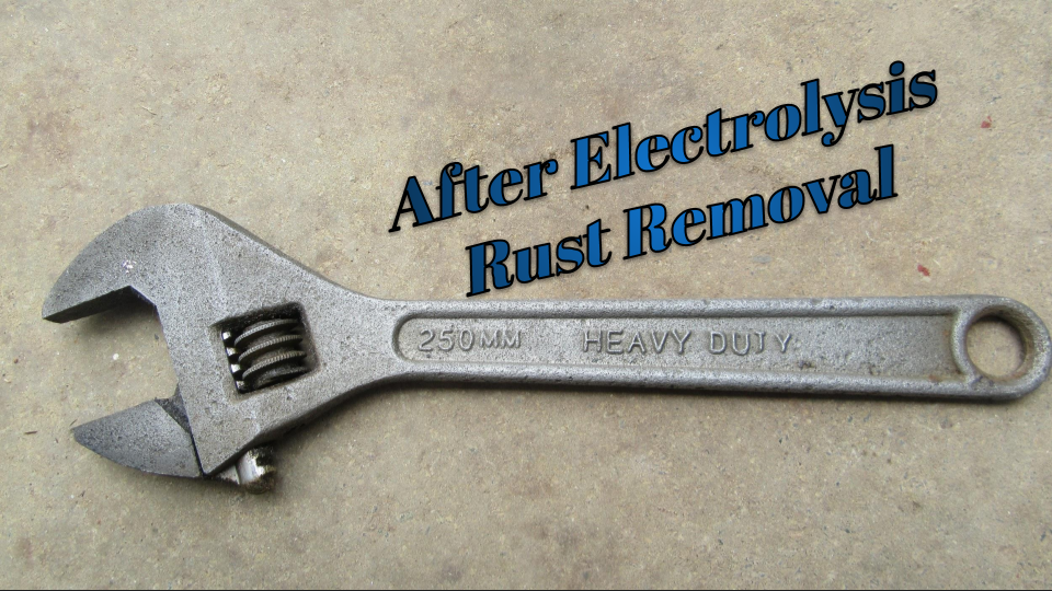 Electrolysis Rust Removal Tutorial ~ Metal casting projects
