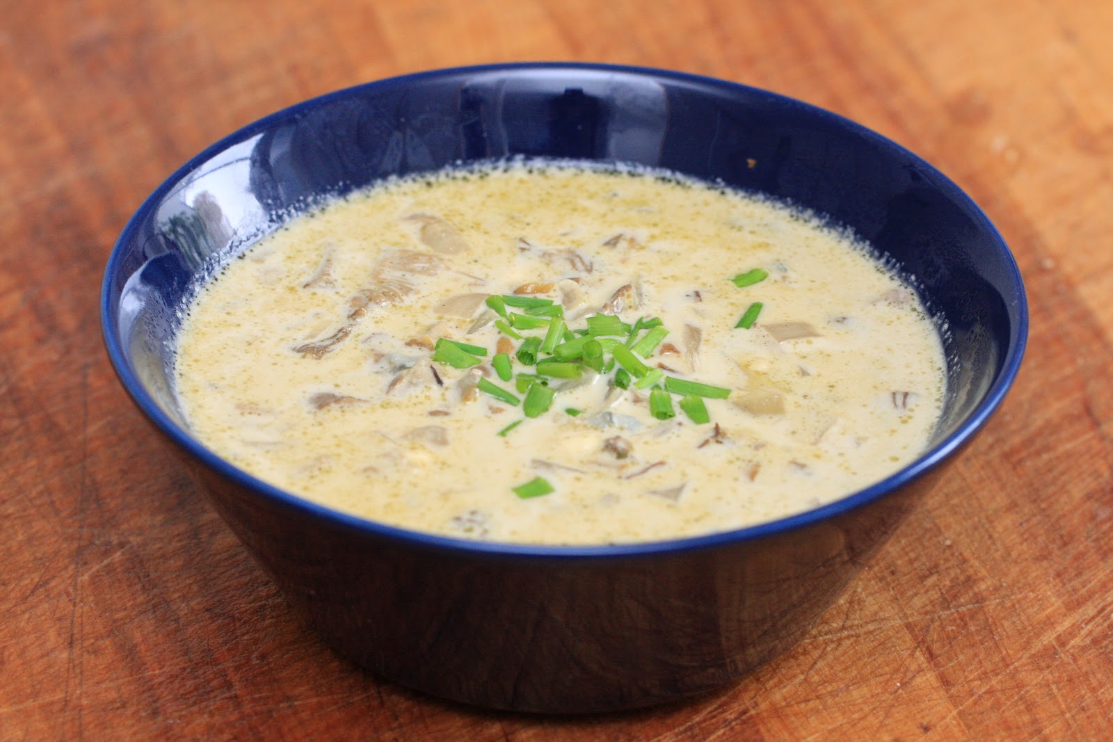 Finn Cuisine Suppilovahverokeitto (soupe aux chanterelles en tube)