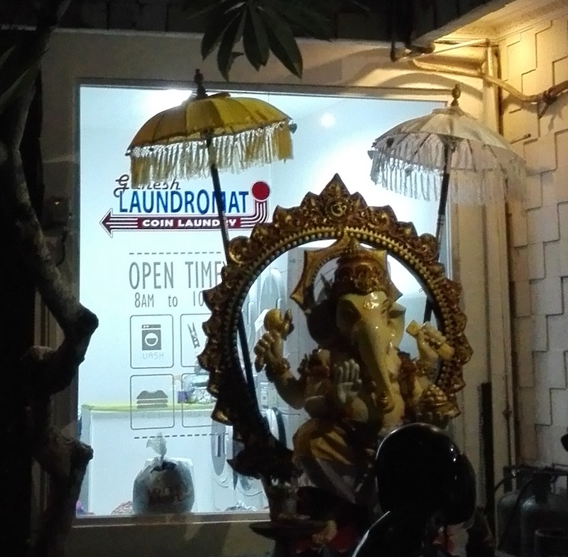 バリ島観光旅行記おすすめお土産ナビブログ バリ・クタ・偽コイン・ランドリー(bali kuta fake coin laundry)