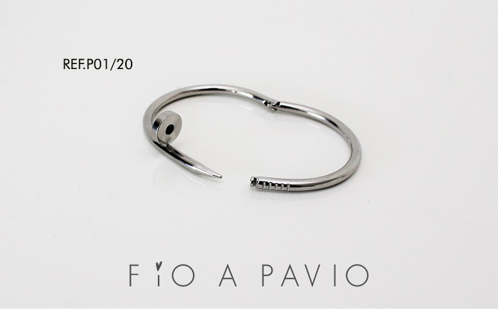 PAVIO Hoop Earrings