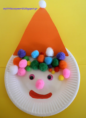 κλόουν από χάρτινα πιάτα