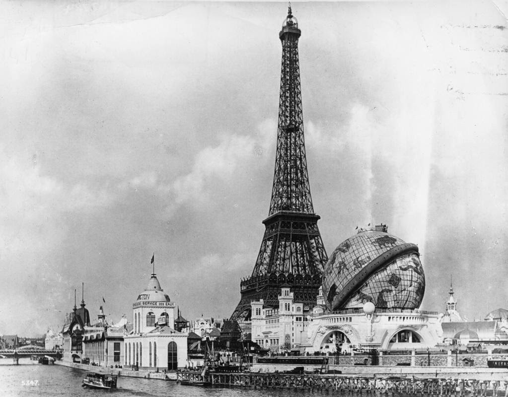 Black And White Vintage Photos Of Eiffel Tower Vintage Everyday