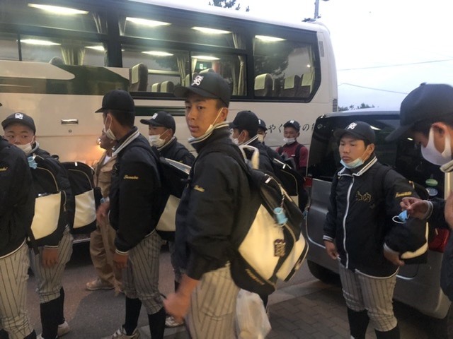 北海道知内高等学校硬式野球部 応援サポートメンバーも向かってます