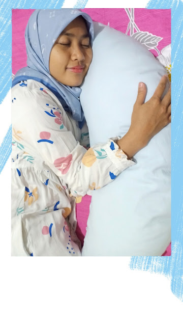 Aktivitas menyusui jadi lebih nyaman sejak menggunakan 2in1 Maternity and Nursing pillow with cover. Bantal multifungsi yang dapat digunakan untuk berbagai keperluan mulai dari masa kehamilan menyusui hingga dijadikan bantal tidur bayi serta momen berkualitas dengan bayi tentunya!
