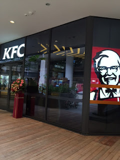 KFC makanan cepat saji halal order online di Singapura