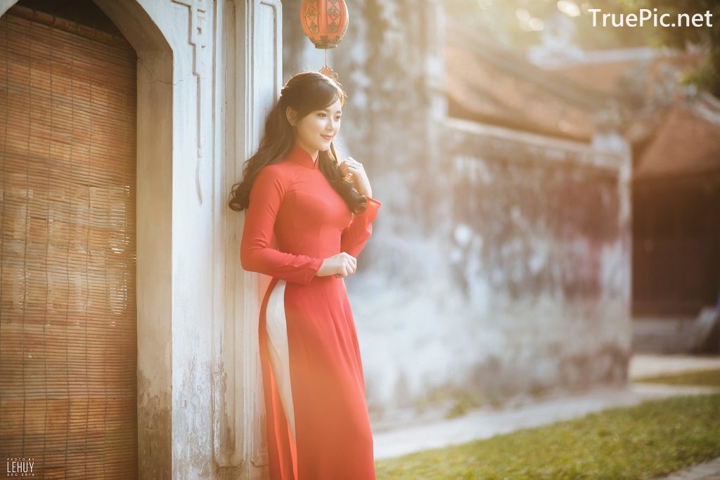 Image-Vietnamese-Model-Beautiful-Girl-and-Ao-Dai-Red-Vietnamese-Traditional-Dress-TruePic.net- Picture-9