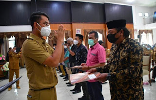 Bupati Sinjai Berhentikan 47 Kades di Sinjai ini  Daftar Penggantinya