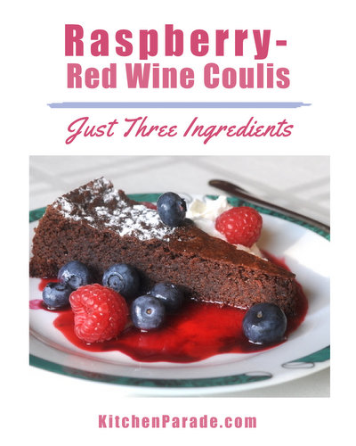 Red Wine Coulis ♥ KitchenParade.com, a sweet-but-tart raspberry sauce and a perfect added-touch for desserts, especially chocolate desserts. Just three ingredients!