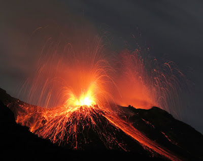 Cosa provoca eruzioni vulcaniche