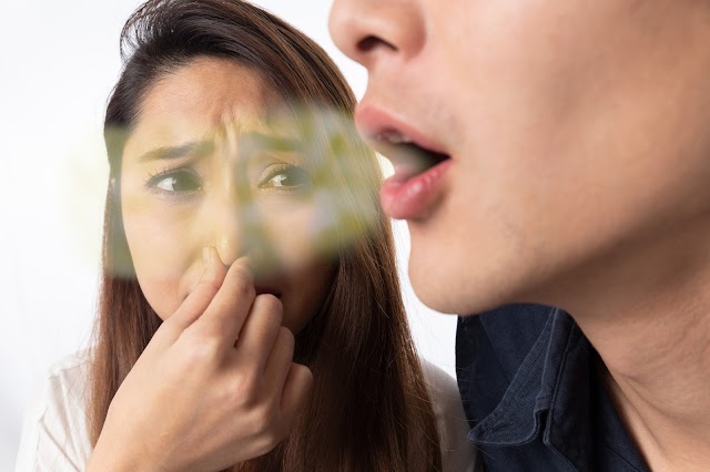 How to cure bad mouth odor permanently at home