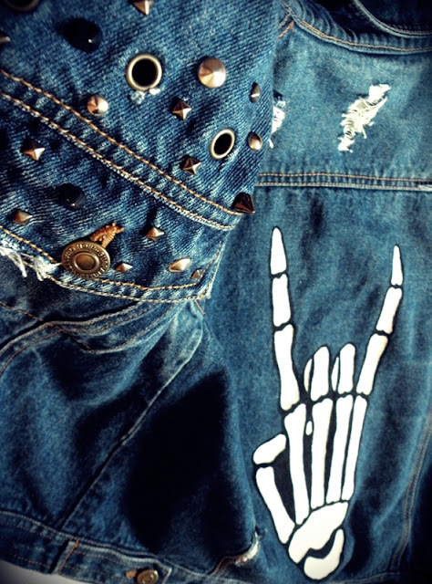 diy kamizelka ćwieki rock moda jeans malowane