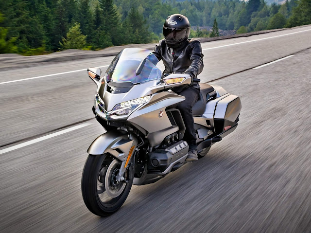 Honda Gold Wing 2021 ganha integração com Android Auto