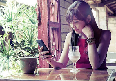 10 Aplikasi Chatting Terbaik dan Terbaru di HP Android, Jomblo Wajib Install 10 Aplikasi Chatting Terbaik dan Terbaru di HP Android, Jomblo Wajib Install