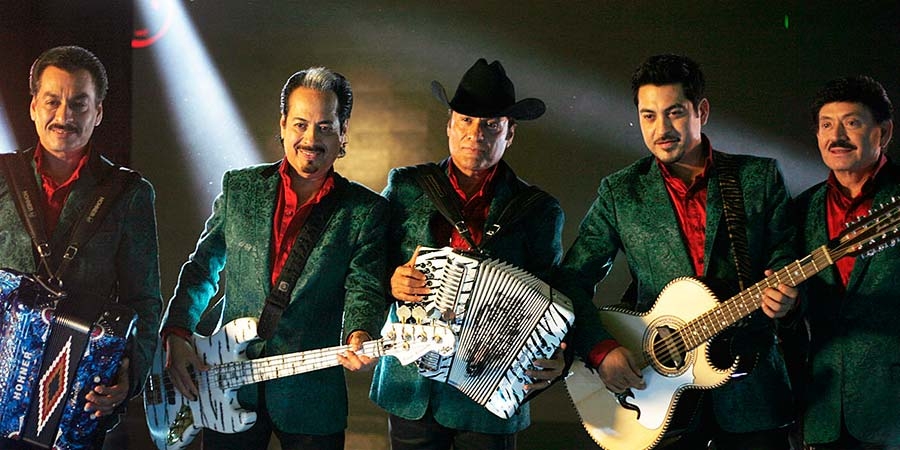 Los Tigres del Norte con sus Instrumentos Musicales Los Tigres del Norte con sus Instrumentos Musicales