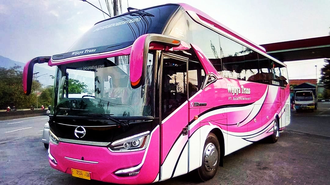 Wijaya Trans: Mengarungi Jalan Raya Nusantara dengan Sentuhan Kemewahan dan Kenyamanan