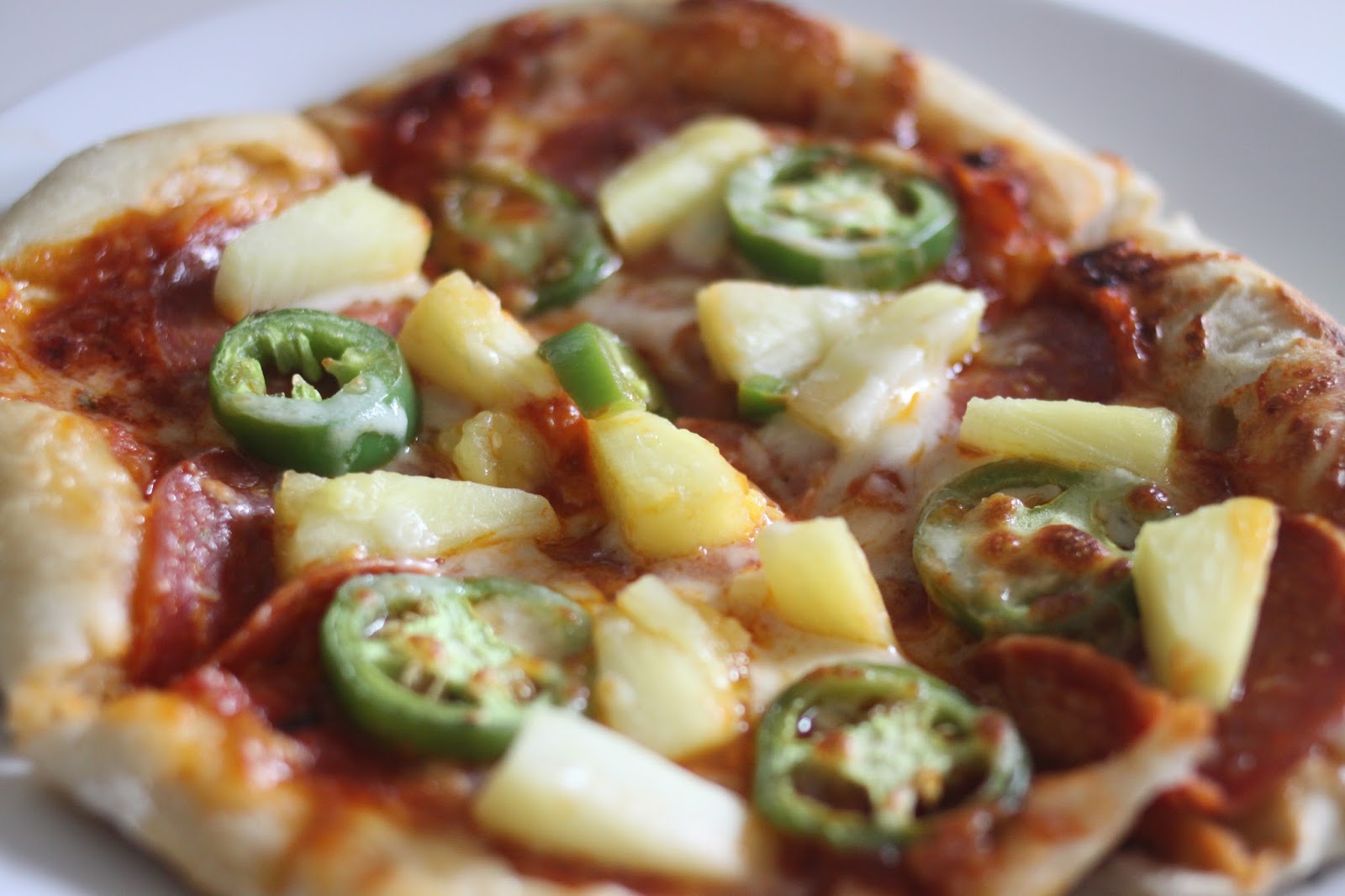 The Larson Lingo Pepperoni, Pineapple & Jalapeño Pizza + A Winner!